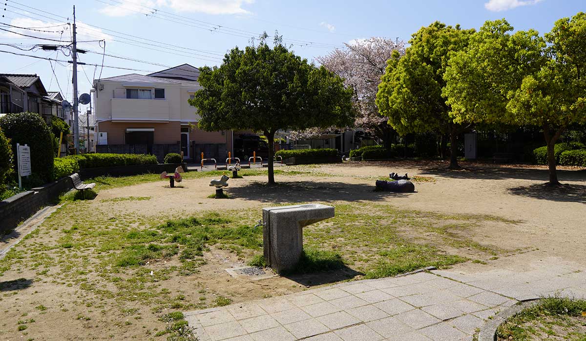 山本野里２丁目公園の写真5